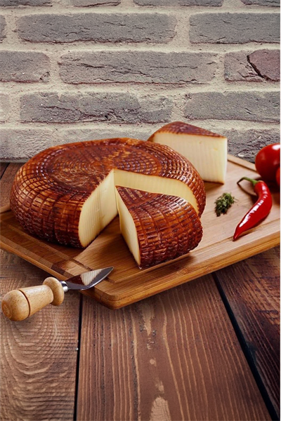 İsli Çerkez Peyniri 400 gr – Geleneksel Doğal Füme Peynir