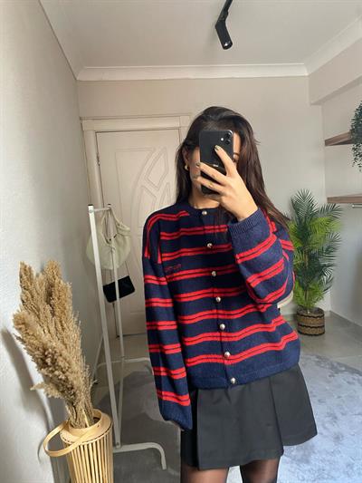 Çizgili Gold Düğmeli Hırka