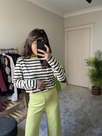 Çizgili Uzun Kollu Basic T-Shirt