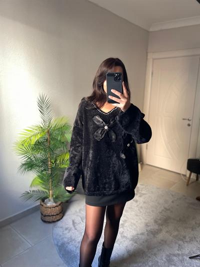 İnci Detaylı Çiçek İşlemeli Kazak