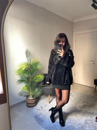 İnci Detaylı Çiçek İşlemeli Kazak