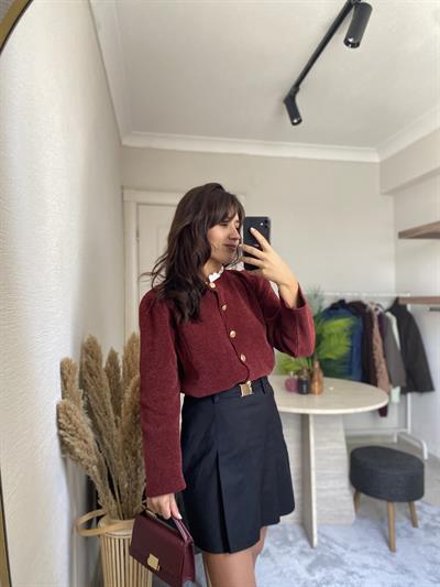 Siyah Pileli Kemerli Etek