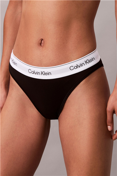 Calvin Klein Kadın High Leg Tanga Külot Siyah