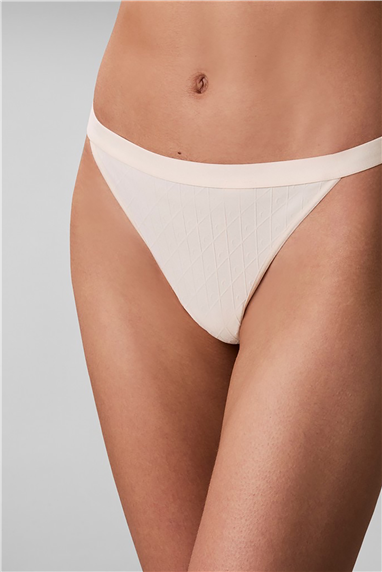 Calvin Klein String Thong Kadın Külot Beyaz