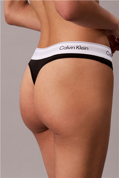 Calvin Klein Thong Kadın Külot Siyah
