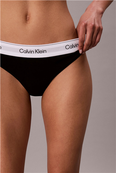 Calvin Klein Thong Kadın Külot Siyah