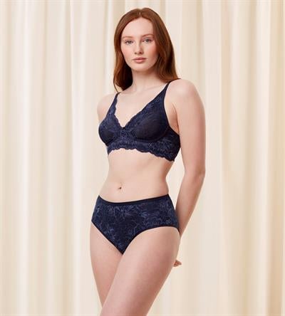 triumph-amourette-charm-t-n03-sutyen-b2dd-2.jpg