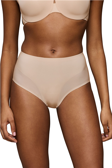 Triumph BMU Illusion Curve Maxi Kadın Külot