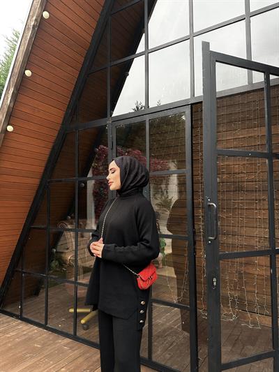  Metal Düğmeli Triko Takım Siyah