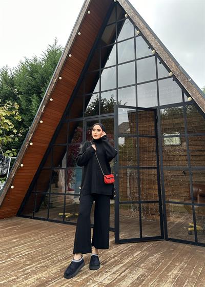  Metal Düğmeli Triko Takım Siyah