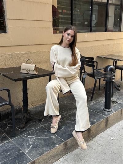 Hesna Biyeli Triko Takım Taş