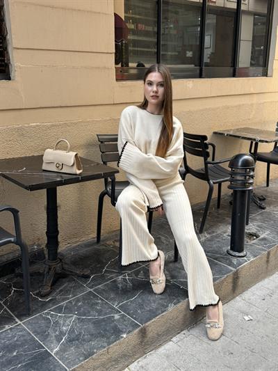 Hesna Biyeli Triko Takım Taş