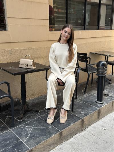 Hesna Biyeli Triko Takım Taş