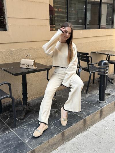 Hesna Biyeli Triko Takım Taş