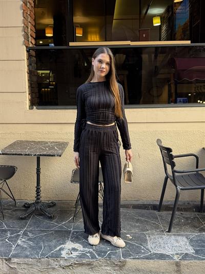 Janna Büzgülü Takım Siyah