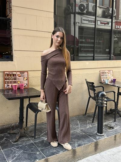 Rose Asimetrik Takım Kahve