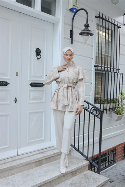 Varak Baskılı Pelerinli Takım Krem