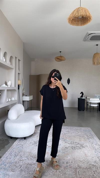 Kadın Kısa Kollu Bluz Ve Bileği Pens Detay Pantolon Ikili Takım