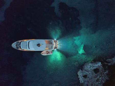 Bluefin LED Piranha P24 Su Altı Lambası 11000 Lümen-Mavi Beyaz