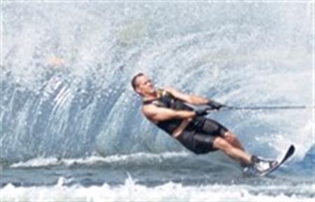 Connelly Slalom kayağı. Outlaw