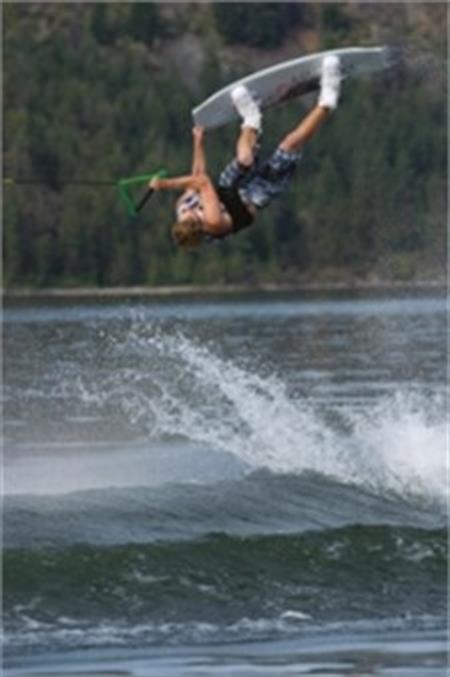 CWB Wakeboard. Model Transcend 73 Kga Kadar Uygun