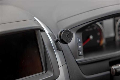 QUADLOCK OTOMOBIL ÖN KONSOL BAĞLANTISI