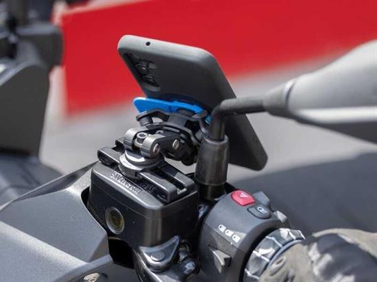 QUADLOCK MOTOSİKLET FREN REZERVUARI BAĞLANTISI