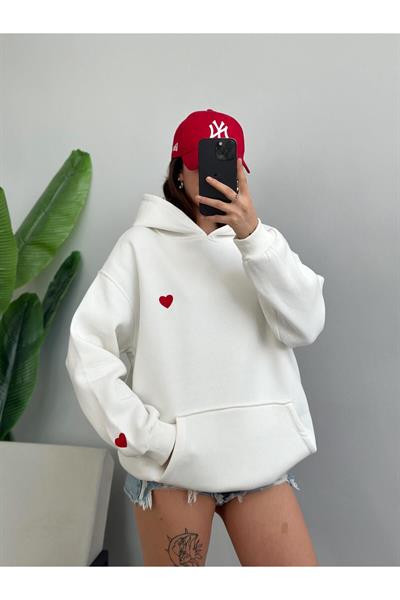 Lavis Kalp Nakışlı Beyaz Sweatshirt