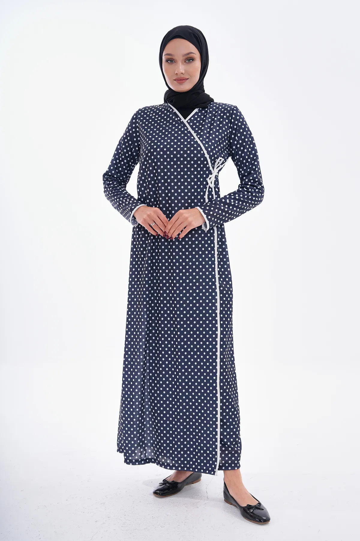 Puantiyeli Yandan Bağlamalı Namaz Elbisesi