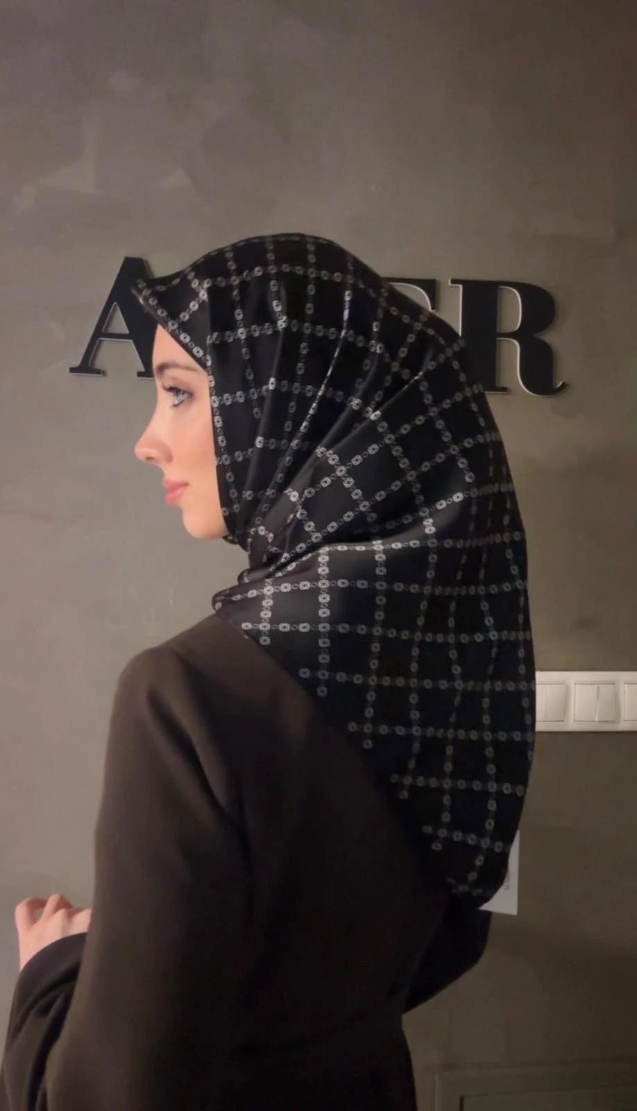 Aker Sura İpek Desenli Eşarp 9152701