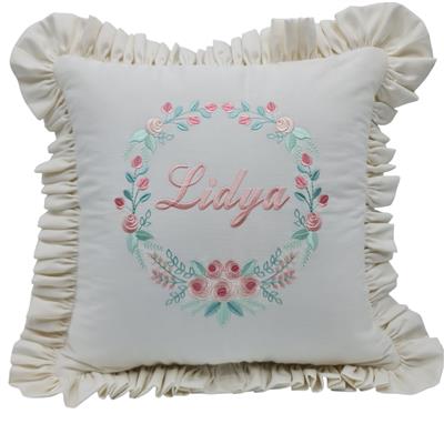 İsimli  Rococo Laruel Desenli Takı Yastığı Pudra  işlemeli Ekru 40x40 cm