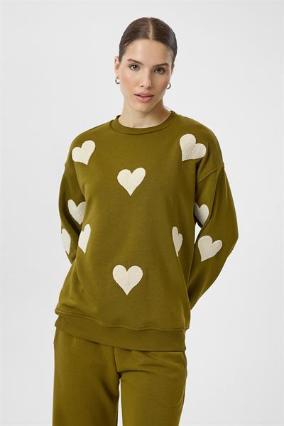 Kalp Nakışlı Sweatshirt