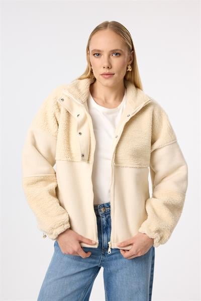 Polarlı Peluş Mont