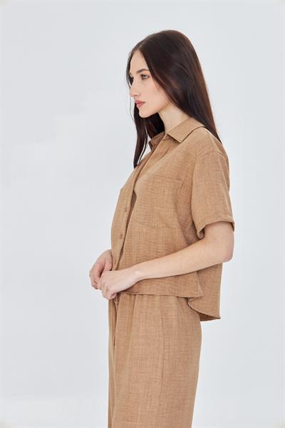 Önü Cepli Kısa Keten Görünümlü Gömlek 