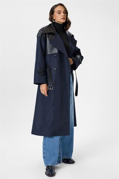 Deri Detaylı Uzun Trençkot