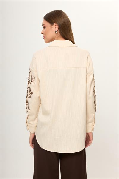 Bej %100 Pamuk Balıksırtı Desenli Nakış İşlemeli Kadın Gömlek