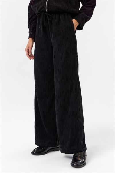 Bol Paça Şönil Pantolon