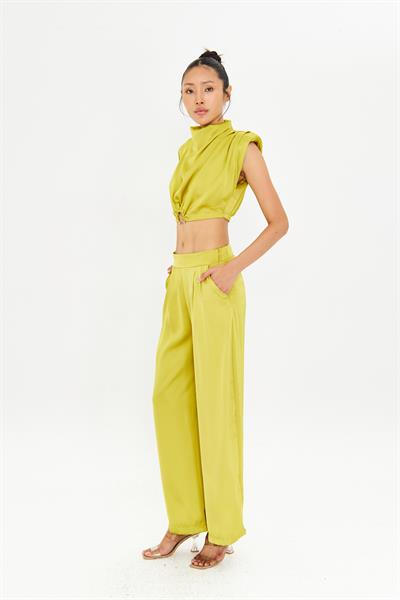 Halka Detaylı Pileli Saten Bluz - Yağ Yeşili