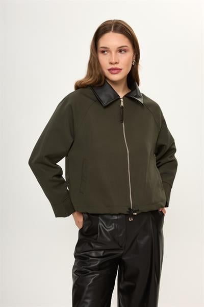 Deri Yakalı Ceket