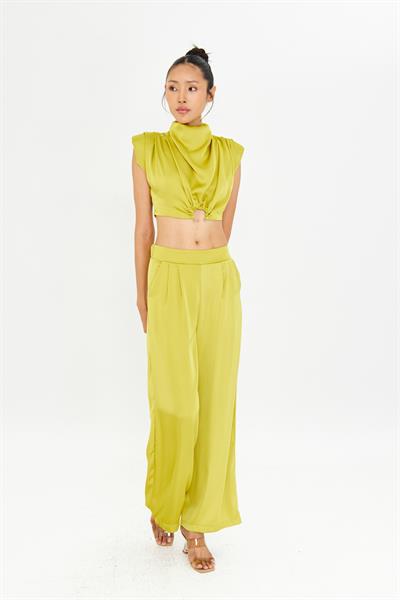 Halka Detaylı Pileli Saten Bluz - Yağ Yeşili