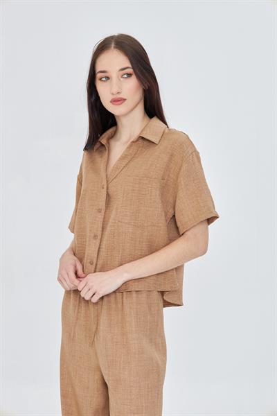 Önü Cepli Kısa Keten Görünümlü Gömlek 
