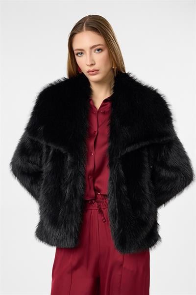 Kare Yaka Deri Kemerli Kürk Kaban