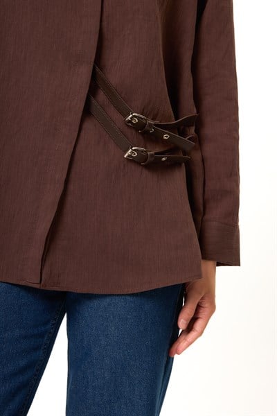 Kemer Detaylı Keten Karışımlı Gömlek