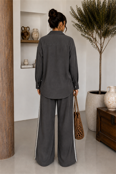 Şerit Detaylı Pantolon