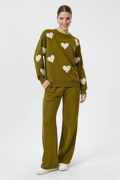 Kalp Nakışlı Sweatshirt