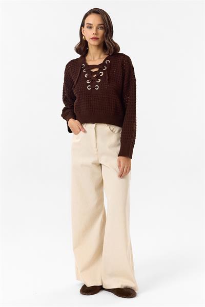 Kuş Gözlü Bağcıklı Kazak