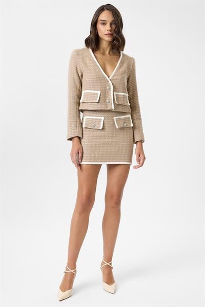 Cep Kapaklı Düğmeli Ceket