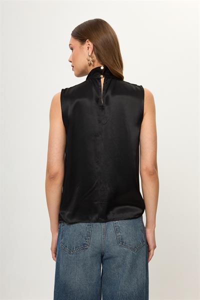 Fular Yakalı Saten Bluz