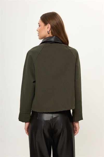 Deri Yakalı Ceket