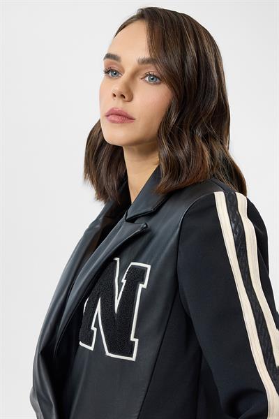 Kolları Şeritli Deri Garnili Atlas Ceket 